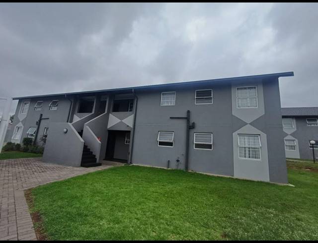 2 BEDROOM TOWNHOUSE FOR SALE IN RIDGEWAY